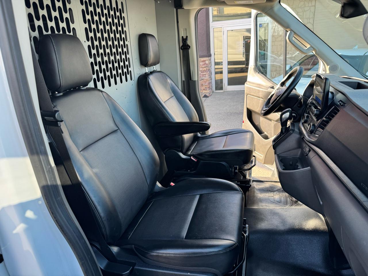 Ford Transit 250 Van Med. Roof w/Sliding Pass. 148-in. WB 2020