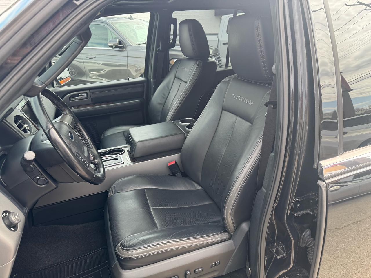 Ford Expedition EL Platinum 4WD 2015