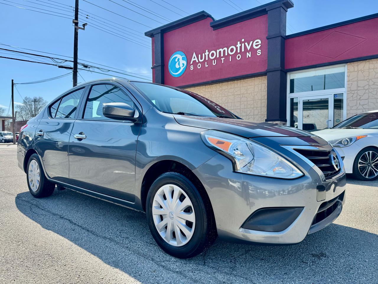 2018 Nissan Versa 1.6 S 5M