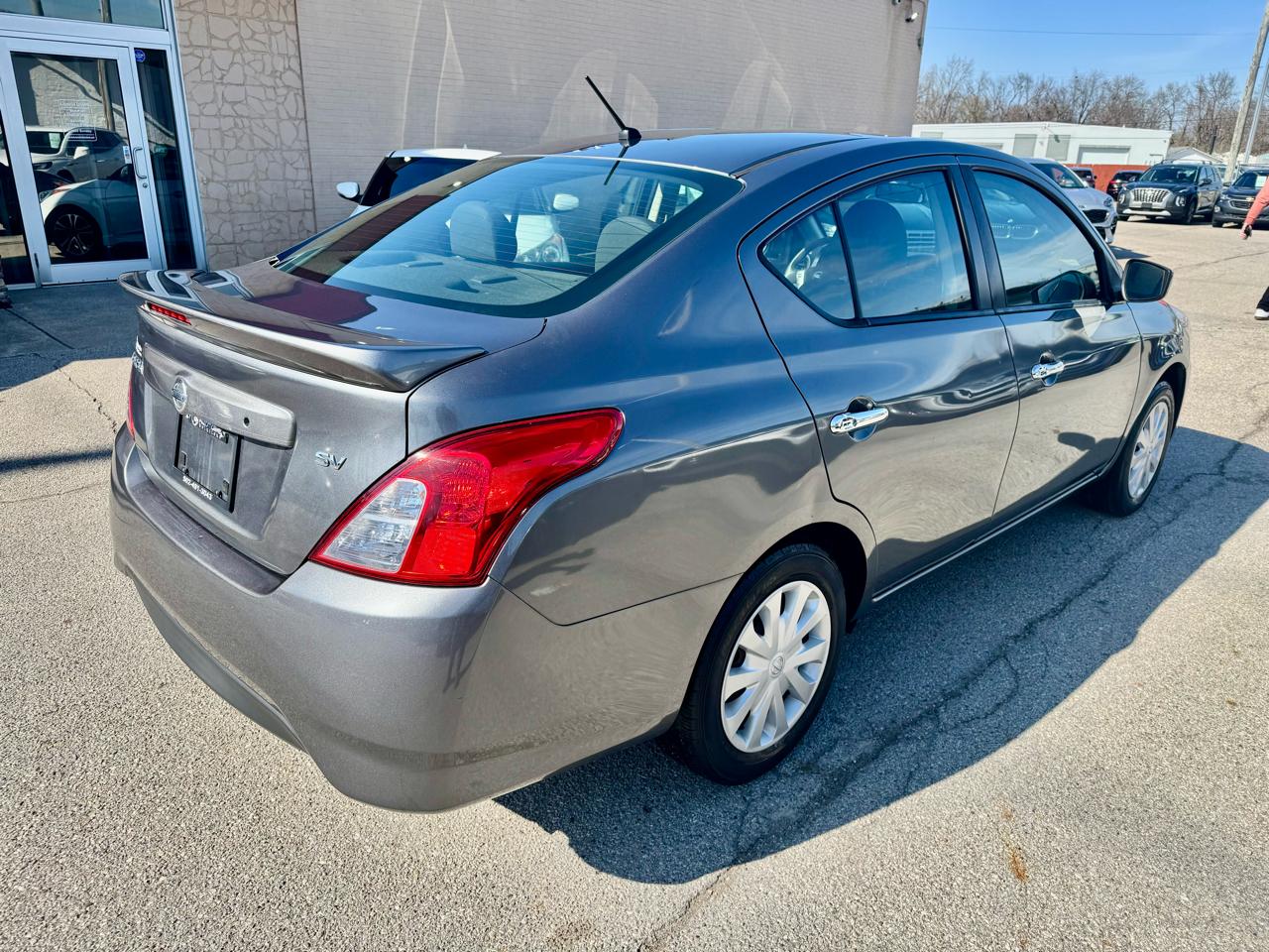 Nissan Versa 1.6 S 5M 2018