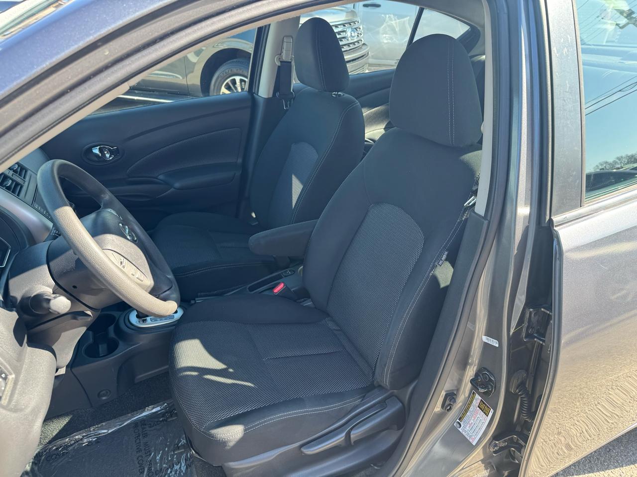 Nissan Versa 1.6 S 5M 2018