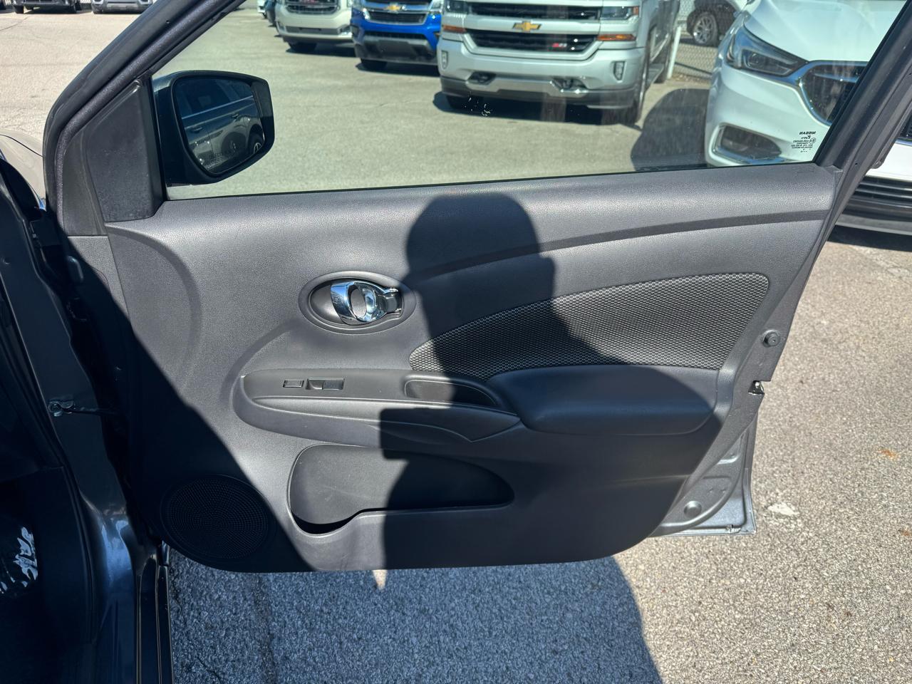 Nissan Versa 1.6 S 5M 2018