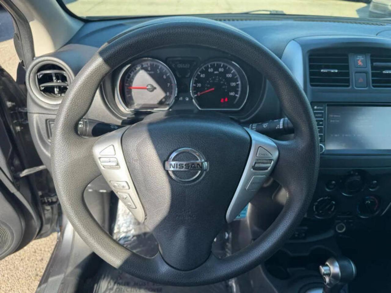 Nissan Versa 1.6 S 5M 2018