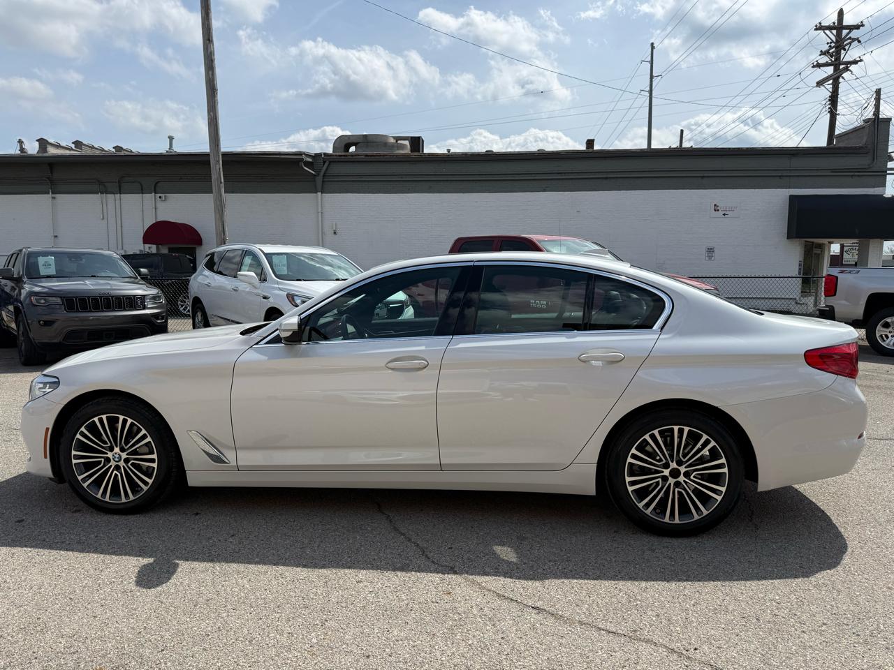 BMW 5-Series 530i xDrive 2019