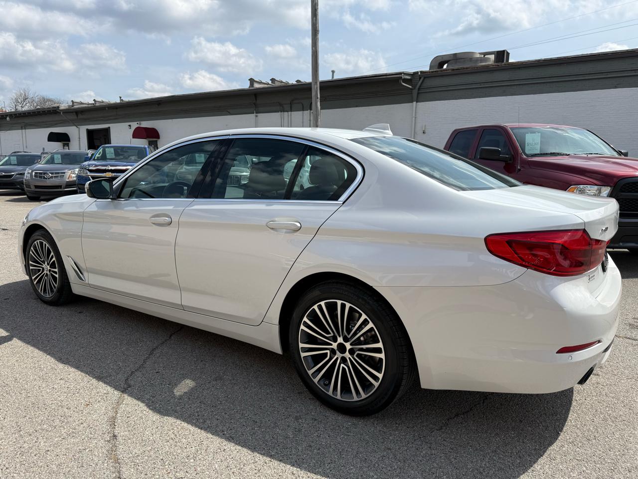 BMW 5-Series 530i xDrive 2019