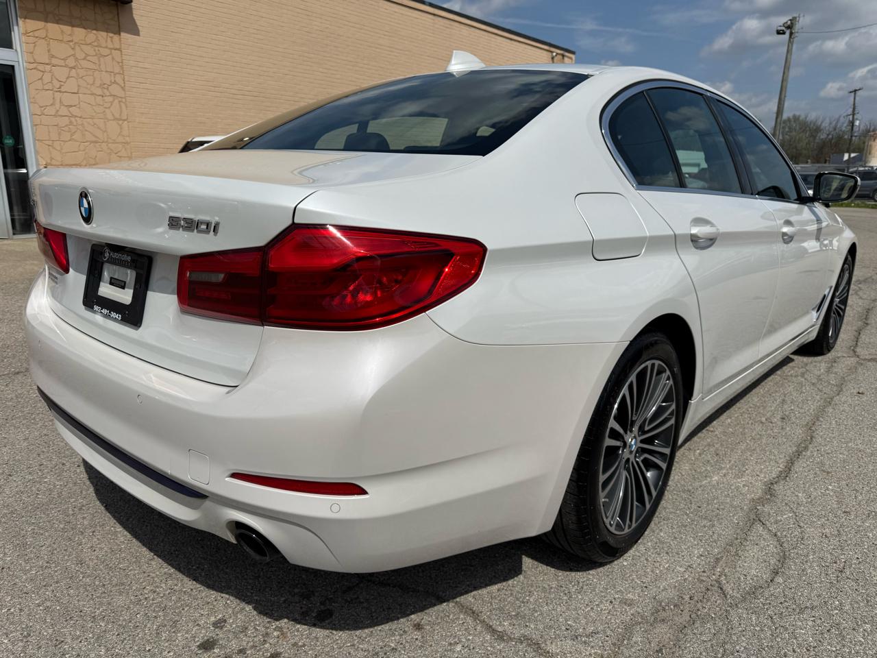 BMW 5-Series 530i xDrive 2019