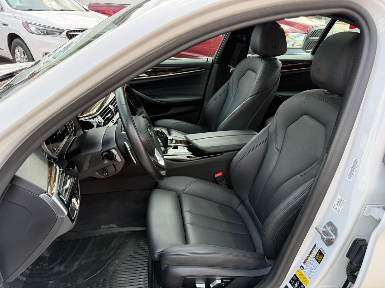 BMW 5-Series 530i xDrive 2019