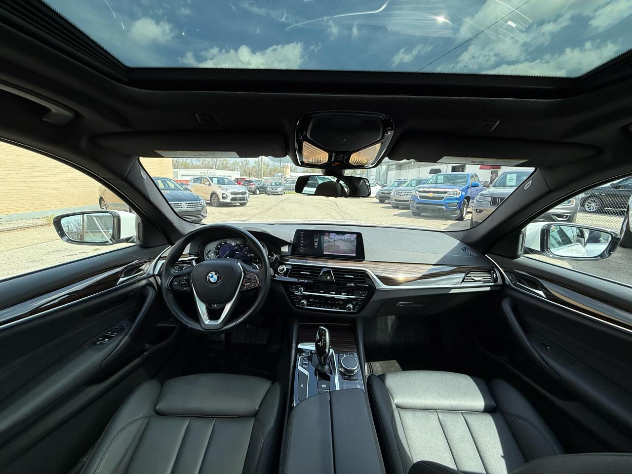 BMW 5-Series 530i xDrive 2019