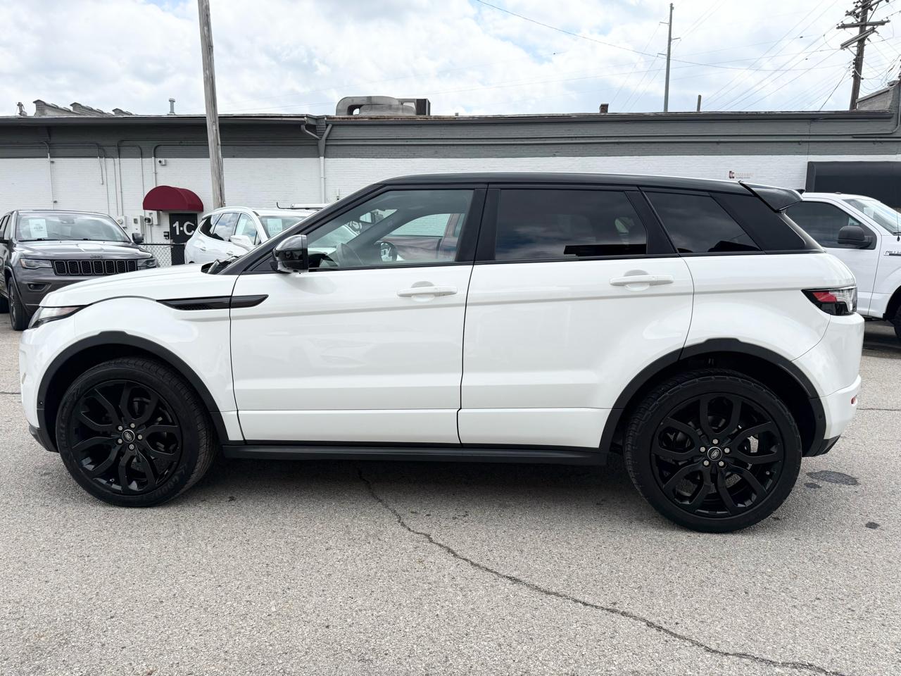 Land Rover Range Rover Evoque Dynamic Premium 5-Door 2015