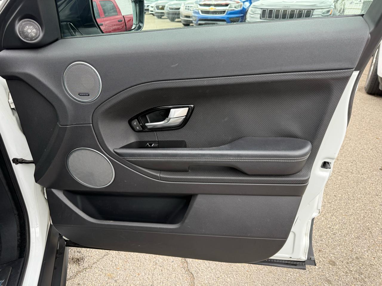 Land Rover Range Rover Evoque Dynamic Premium 5-Door 2015