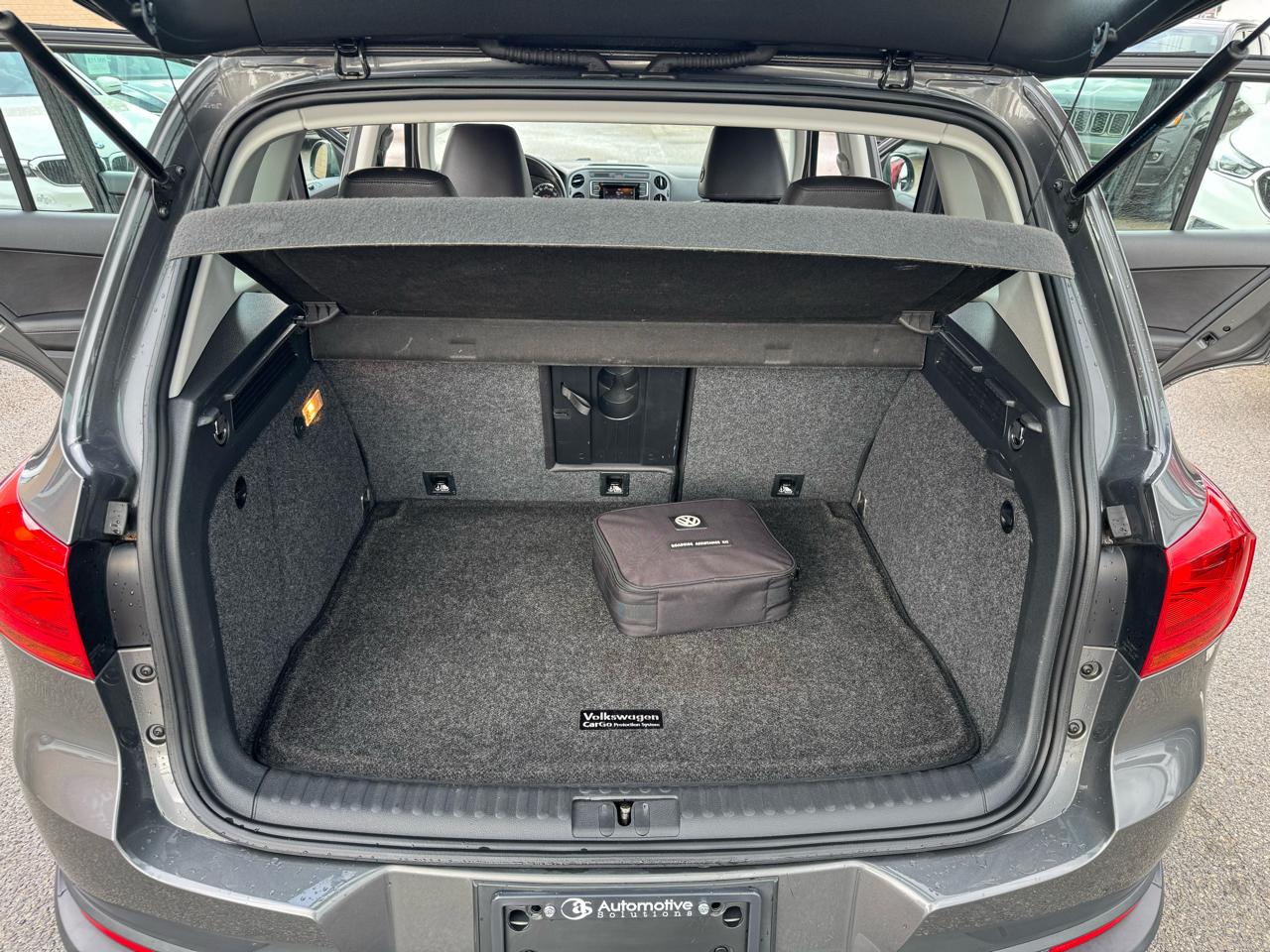 Volkswagen Tiguan SE 2016