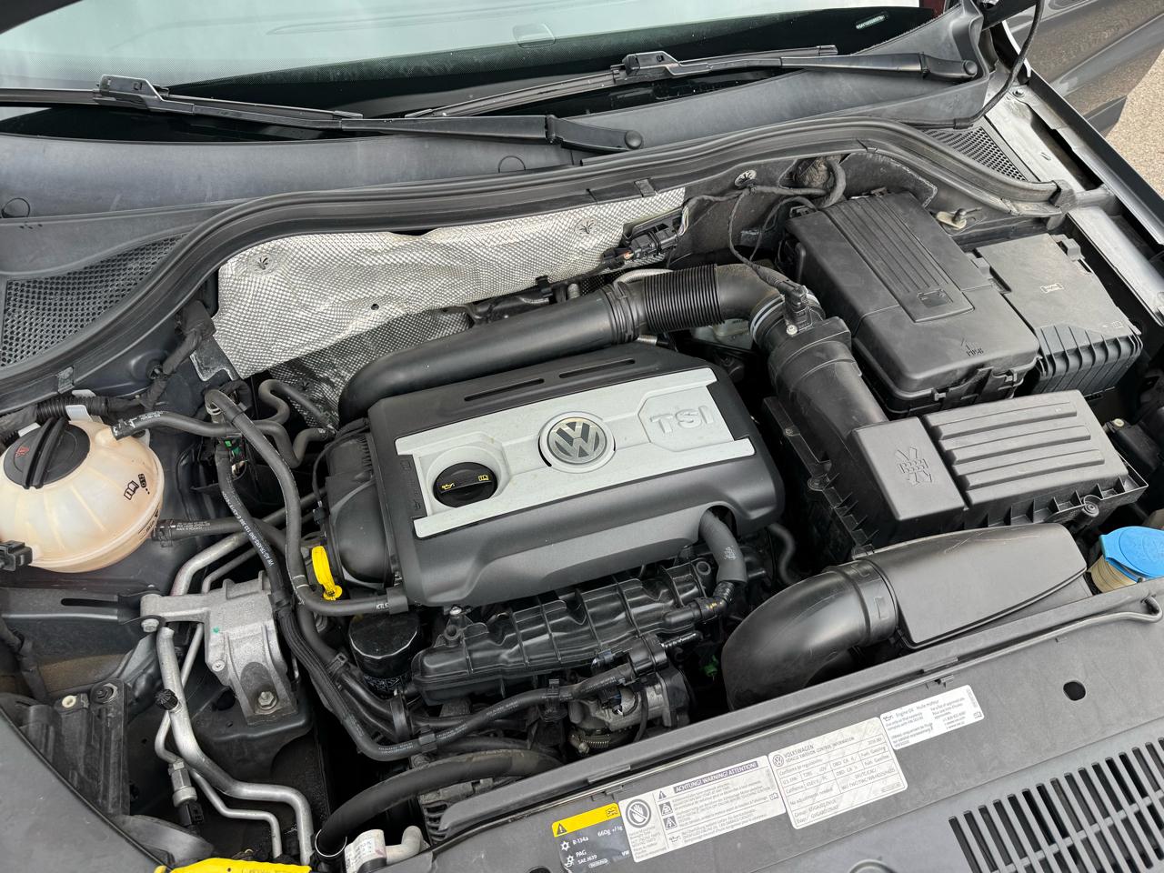 Volkswagen Tiguan SE 2016