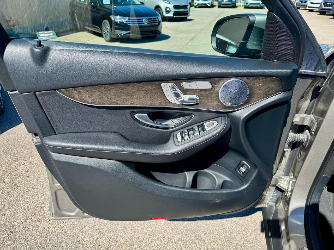 Mercedes-Benz GLC-Class GLC300 4MATIC 2020