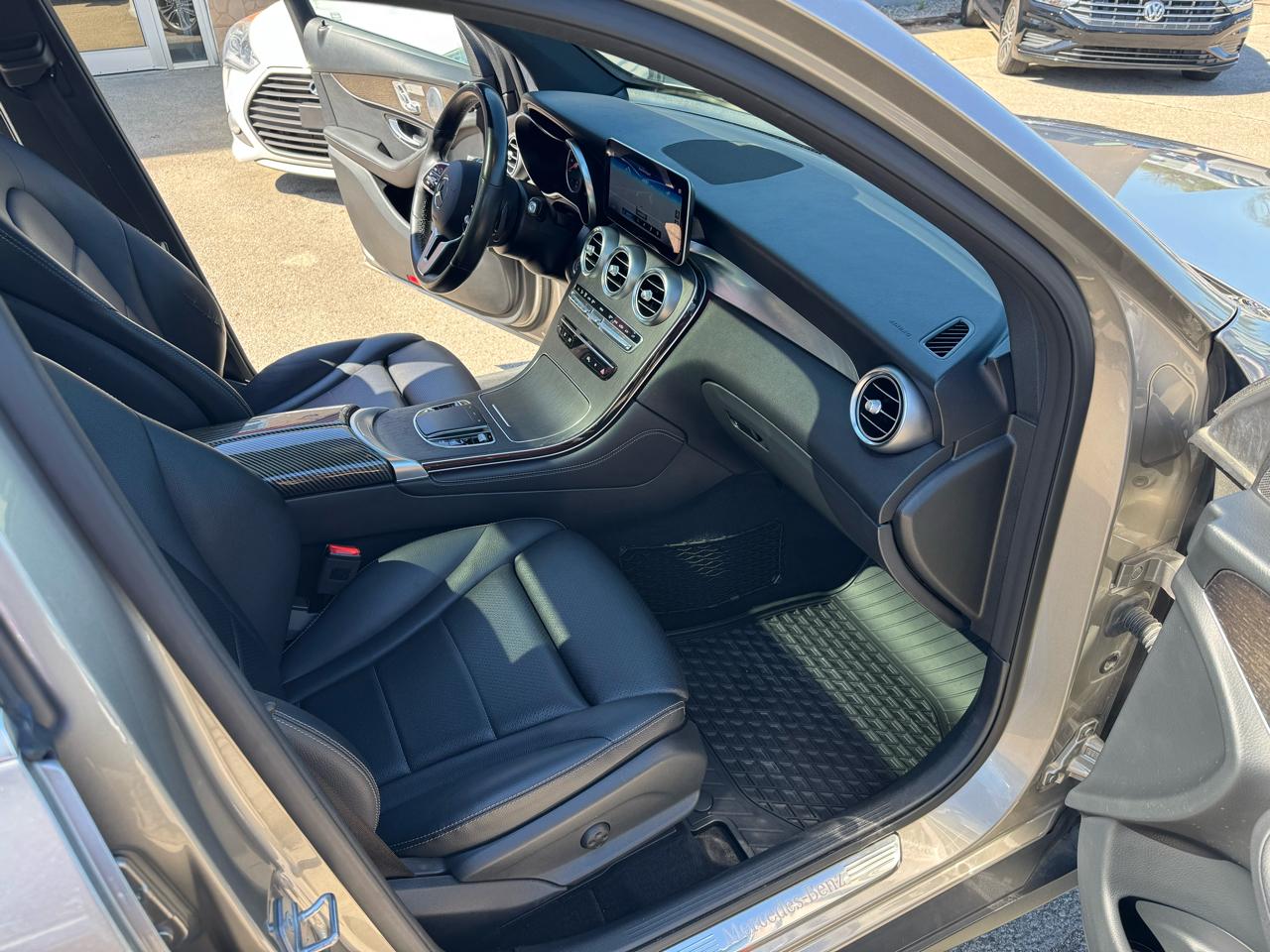 Mercedes-Benz GLC-Class GLC300 4MATIC 2020