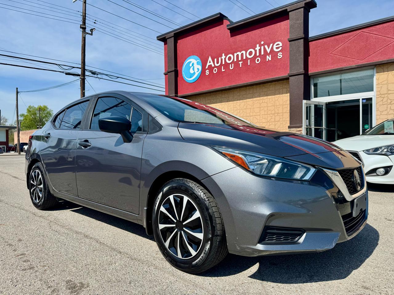 Nissan Versa S 5MT 2020