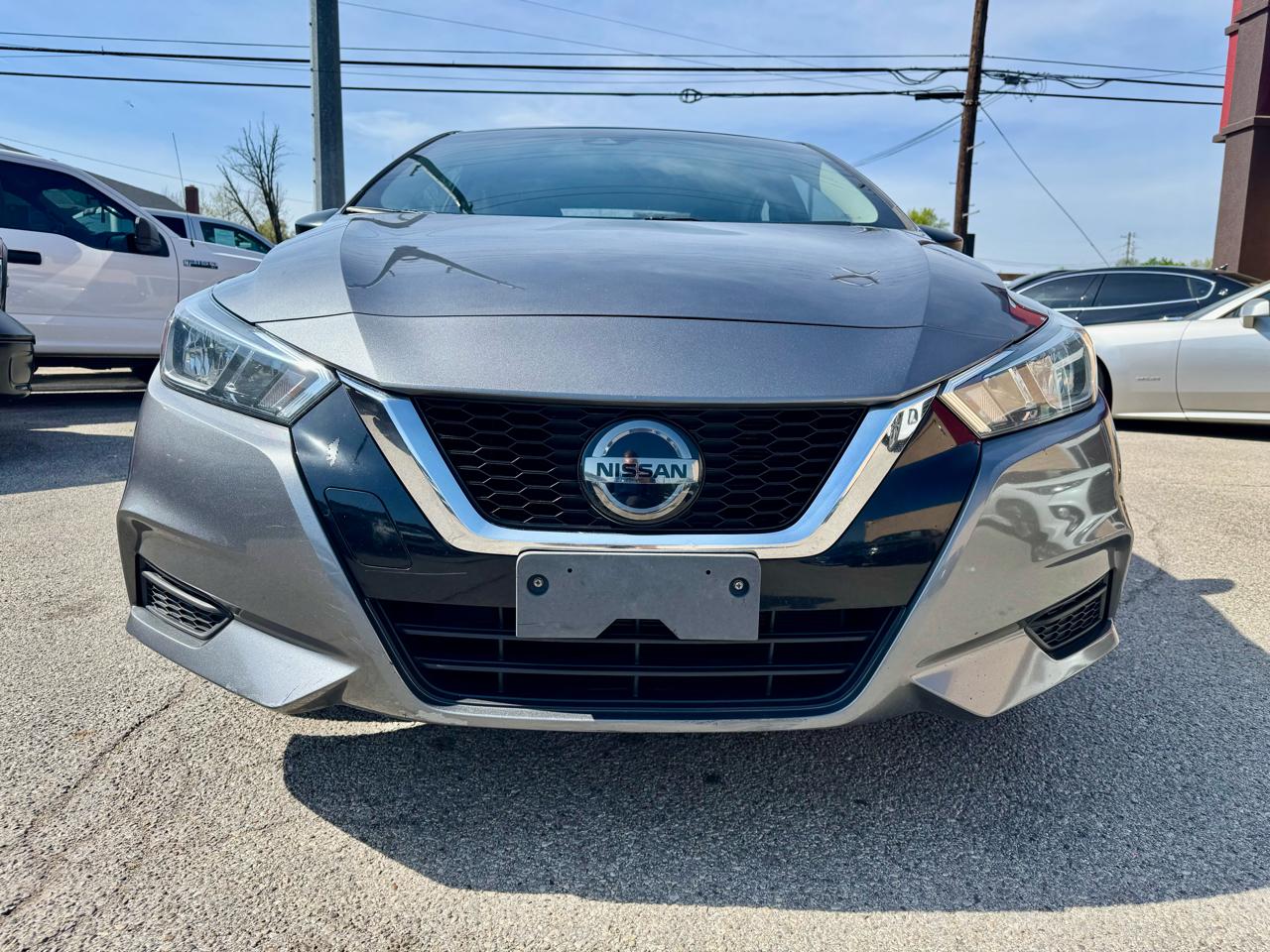 Nissan Versa S 5MT 2020