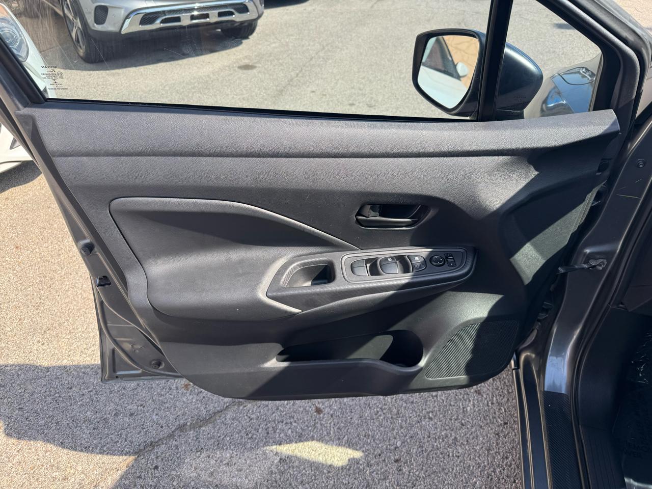 Nissan Versa S 5MT 2020