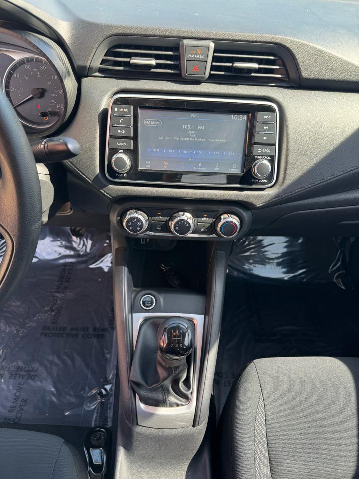 Nissan Versa S 5MT 2020