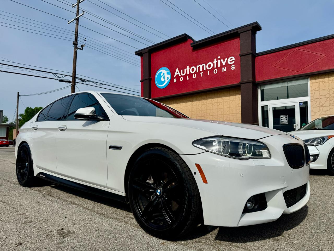 BMW 5-Series 550i xDrive 2016