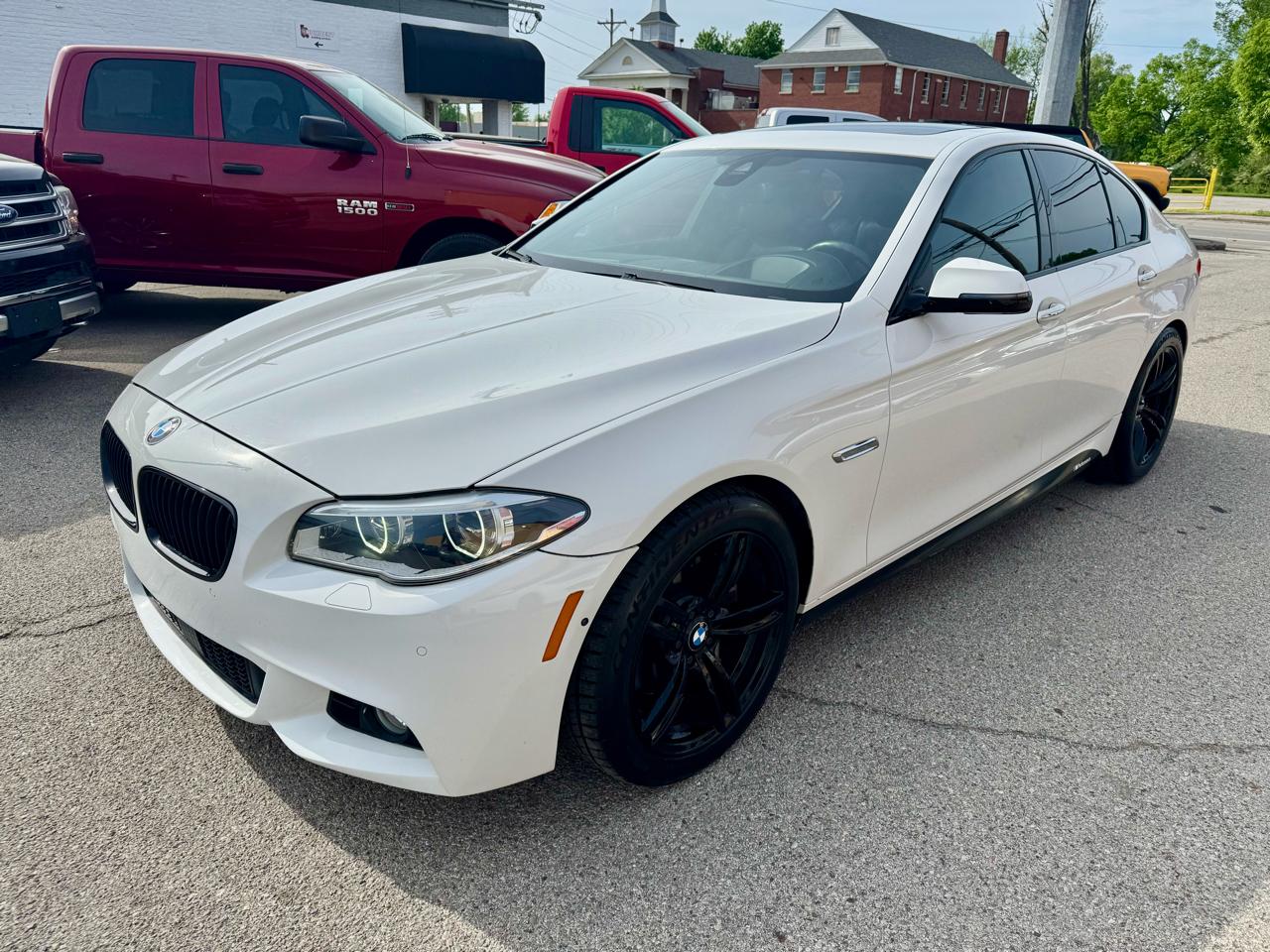 BMW 5-Series 550i xDrive 2016