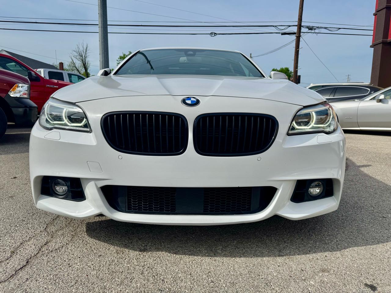 BMW 5-Series 550i xDrive 2016