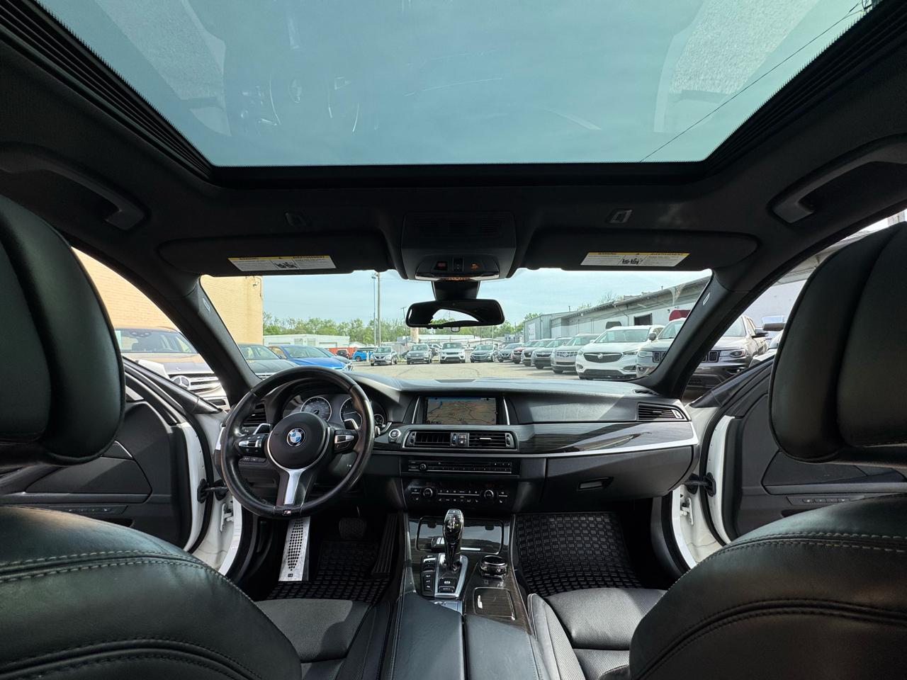 BMW 5-Series 550i xDrive 2016