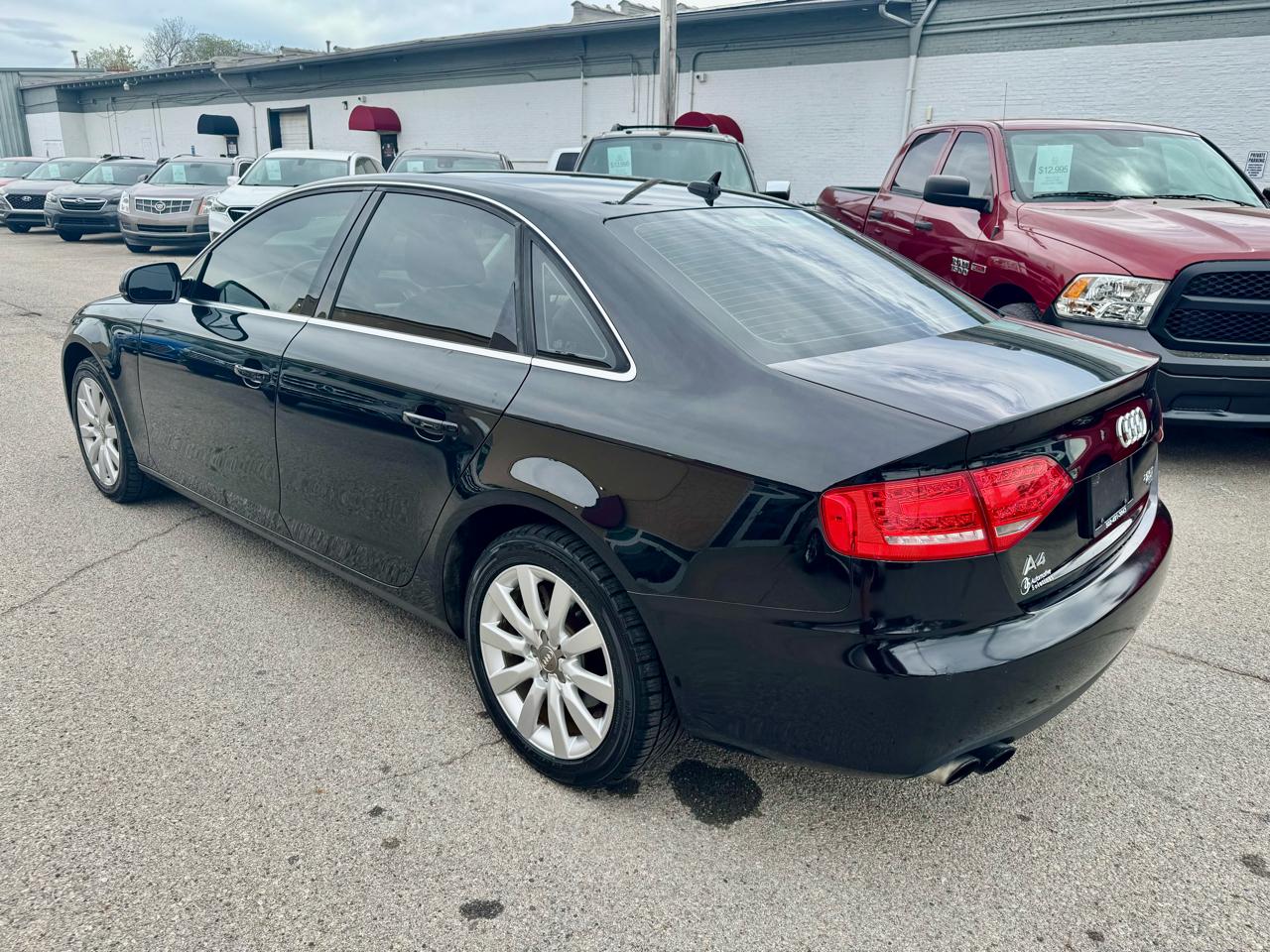 Audi A4 2.0T Sedan quattro Tiptronic 2012