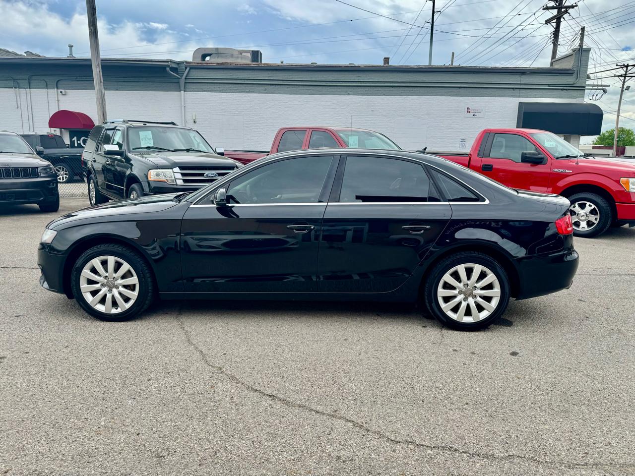 Audi A4 2.0T Sedan quattro Tiptronic 2012