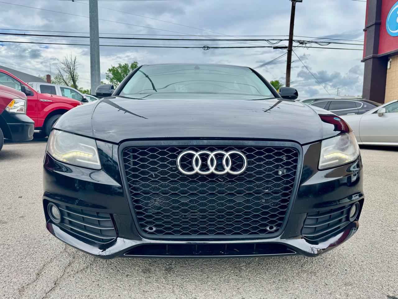 Audi A4 2.0T Sedan quattro Tiptronic 2012