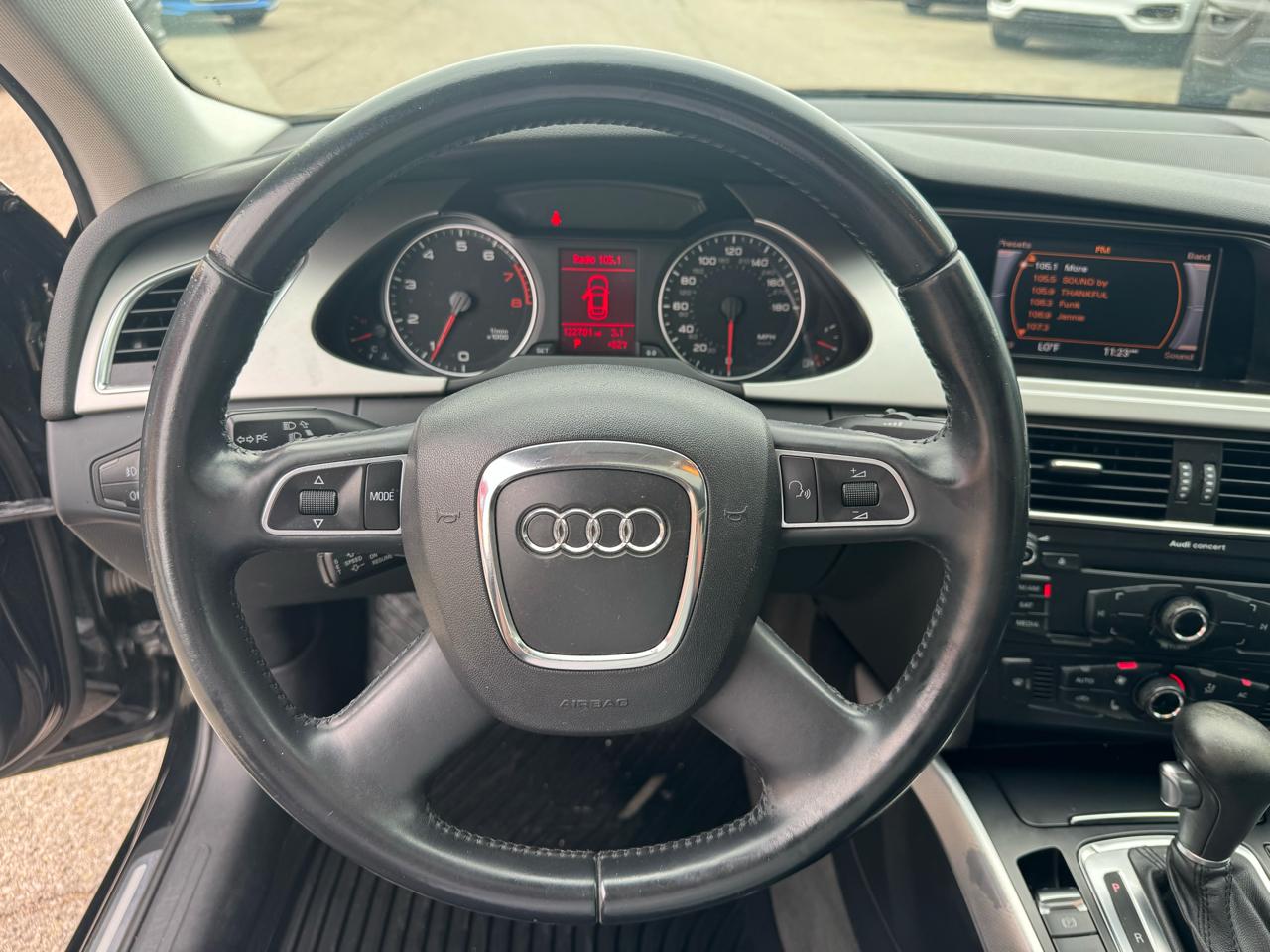 Audi A4 2.0T Sedan quattro Tiptronic 2012