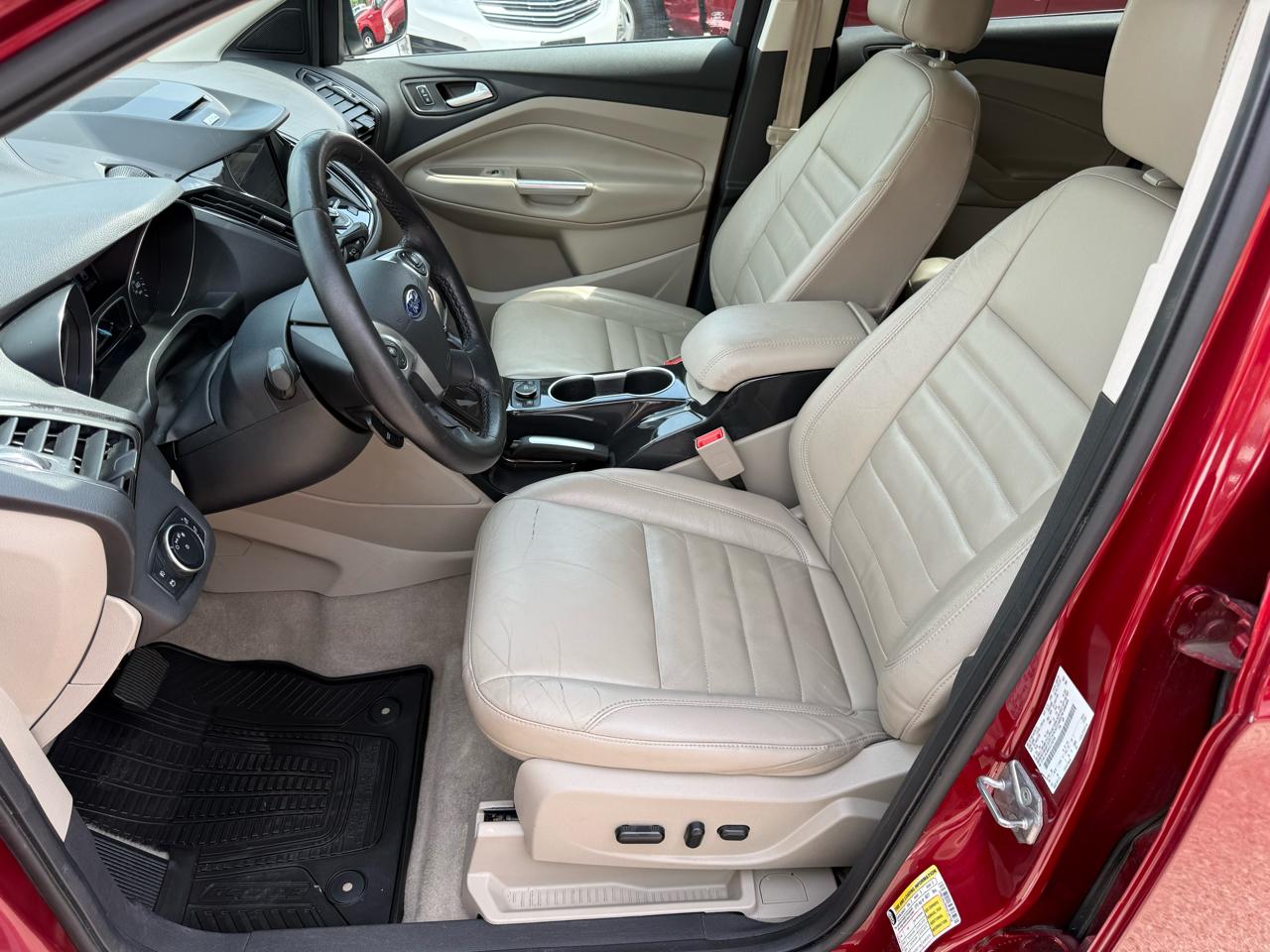 Ford Escape Titanium 4WD 2016