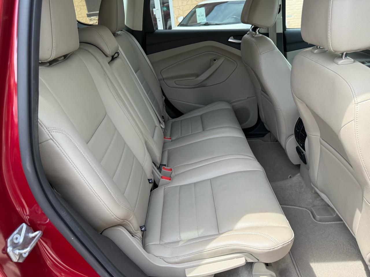 Ford Escape Titanium 4WD 2016