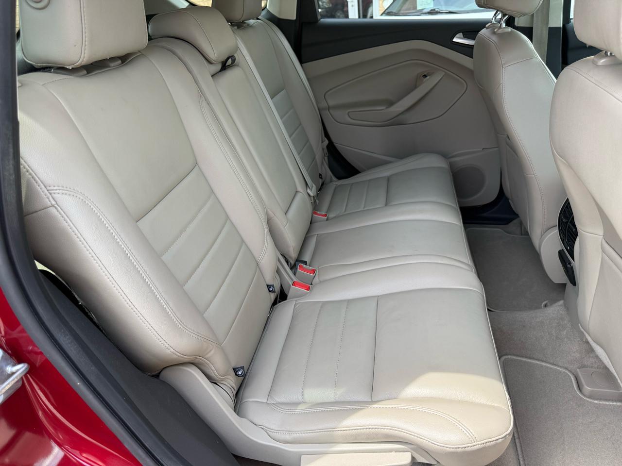 Ford Escape Titanium 4WD 2016