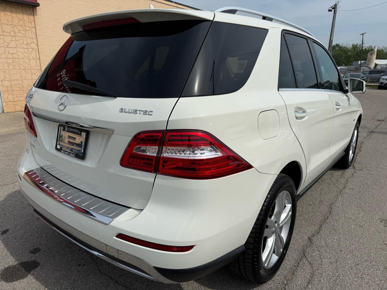 Mercedes-Benz M-Class ML350 BlueTEC 2012