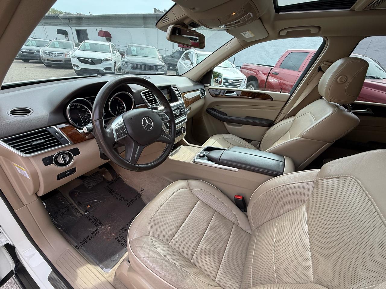 Mercedes-Benz M-Class ML350 BlueTEC 2012