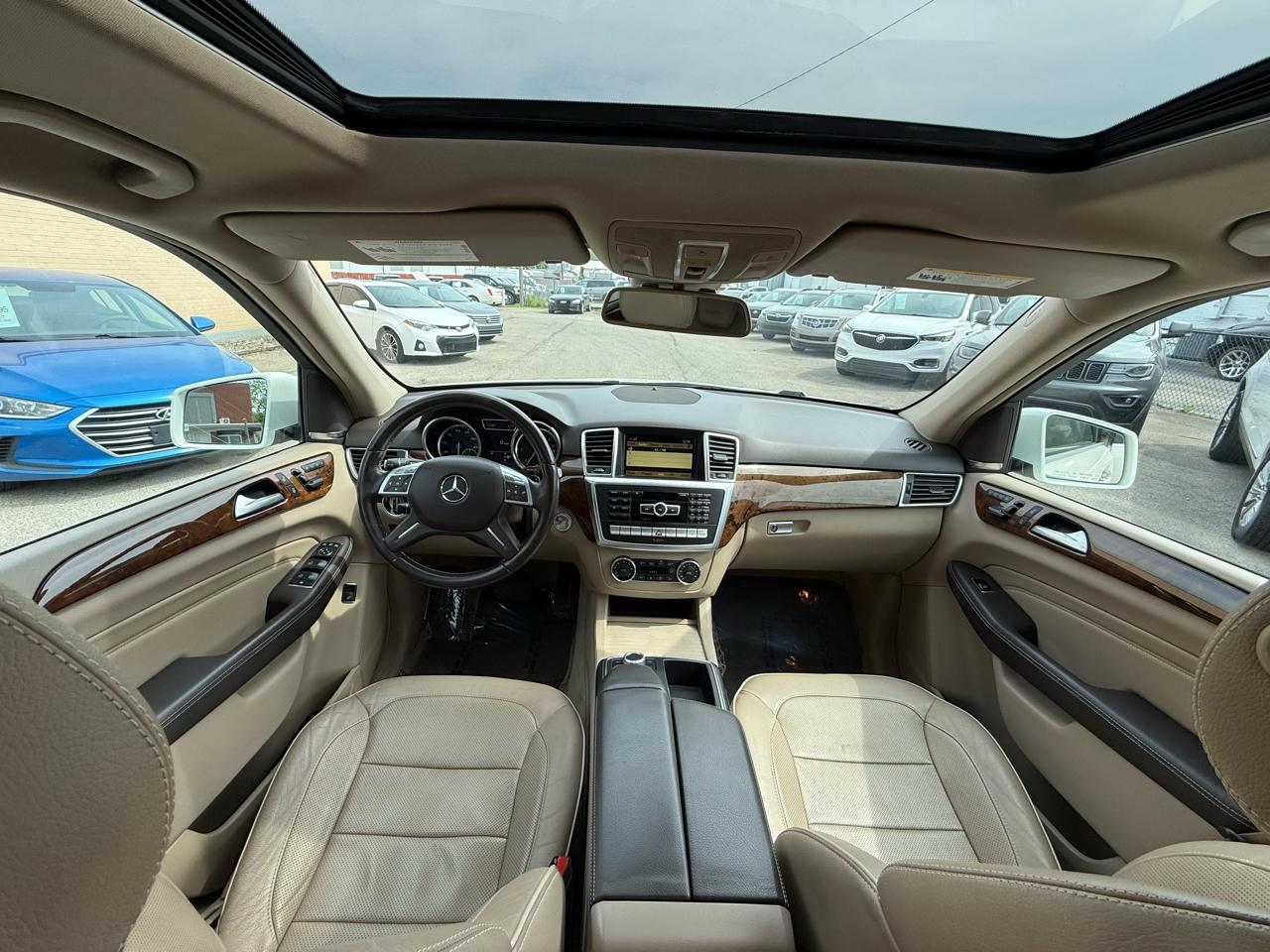 Mercedes-Benz M-Class ML350 BlueTEC 2012