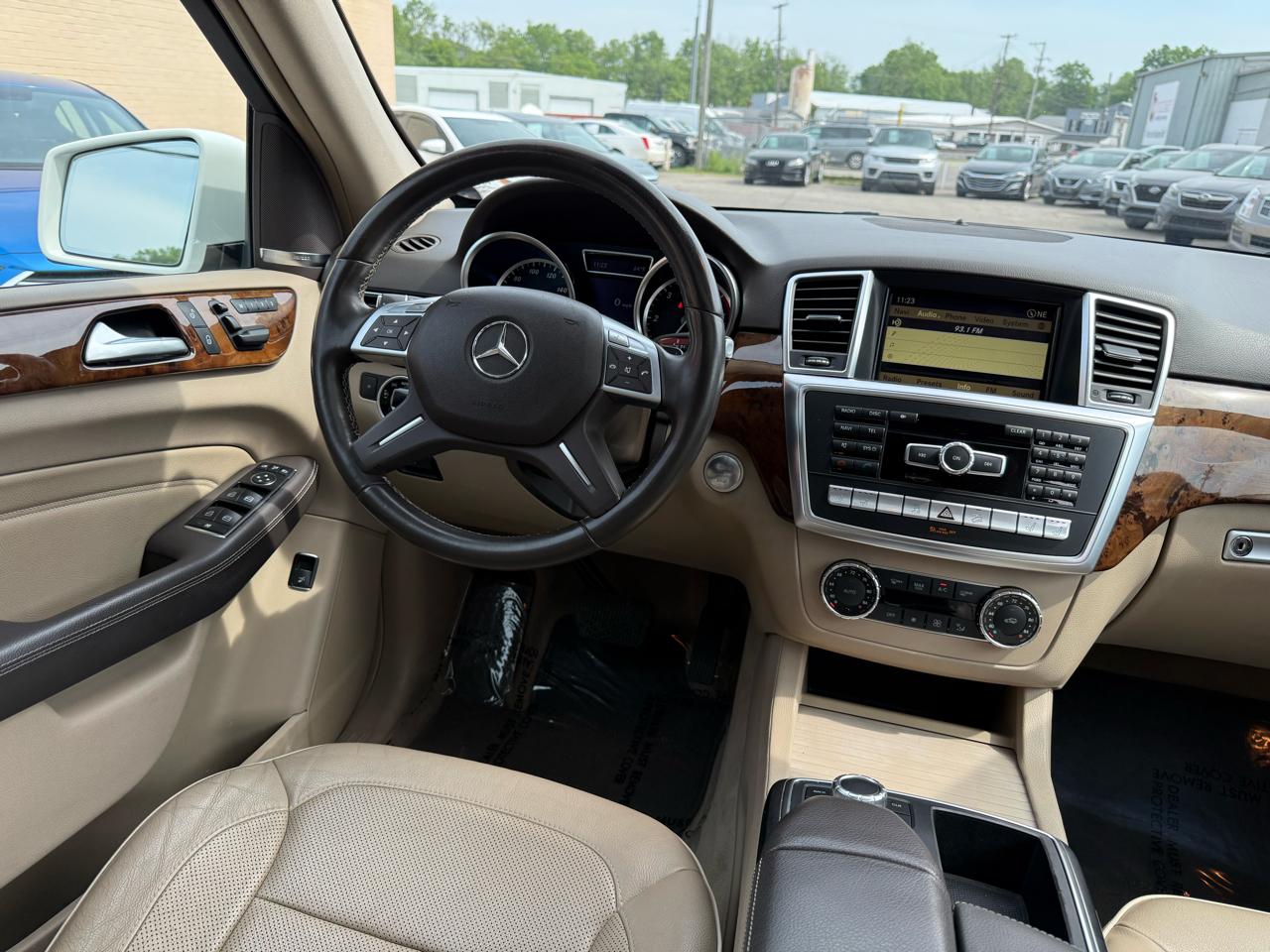 Mercedes-Benz M-Class ML350 BlueTEC 2012