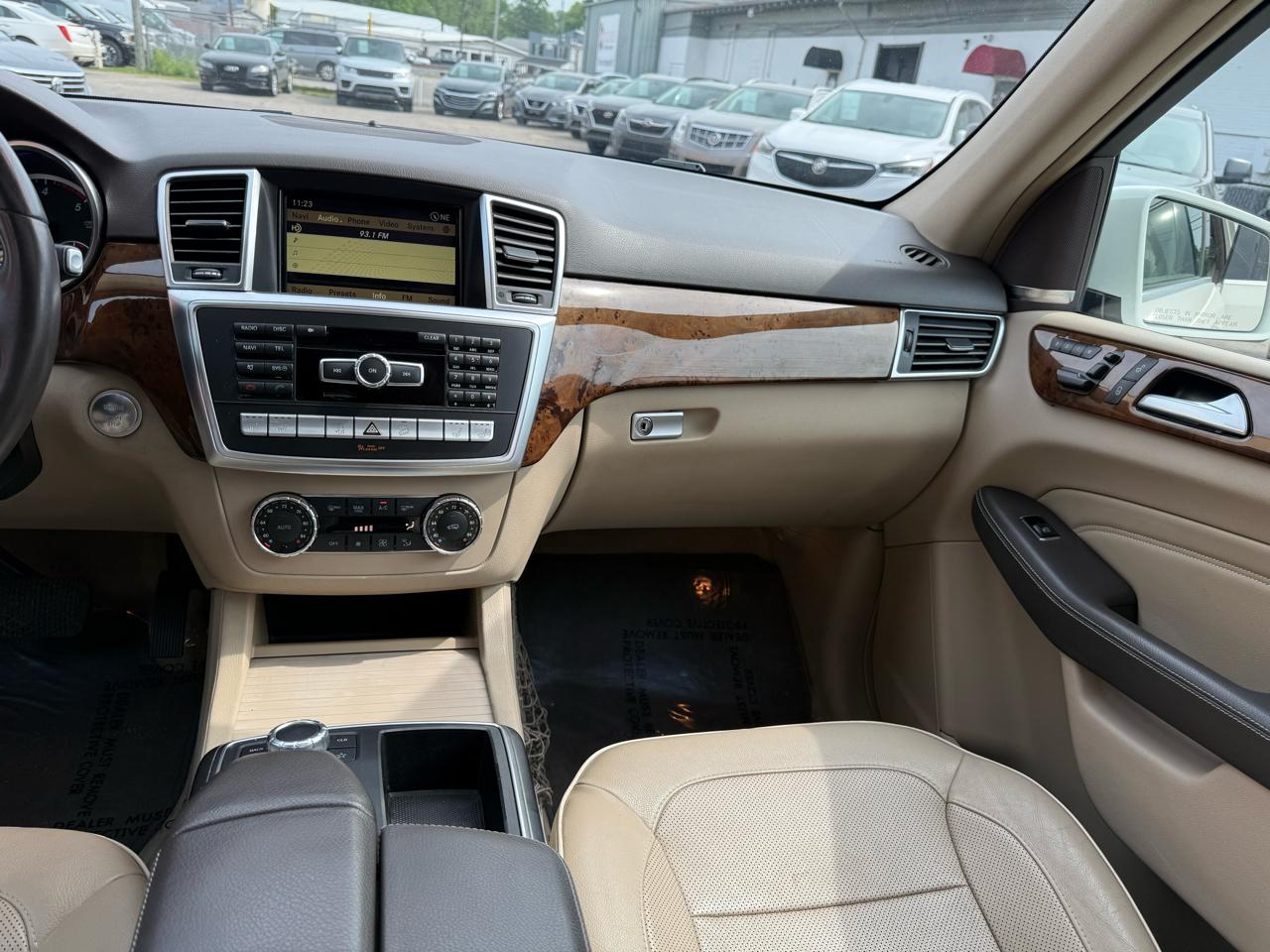 Mercedes-Benz M-Class ML350 BlueTEC 2012