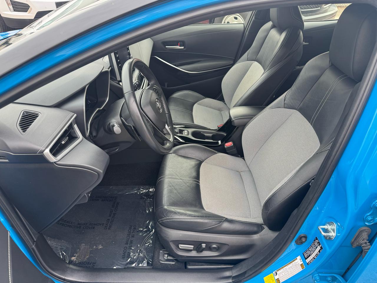 Toyota Corolla XSE Hatchback CVT 2022