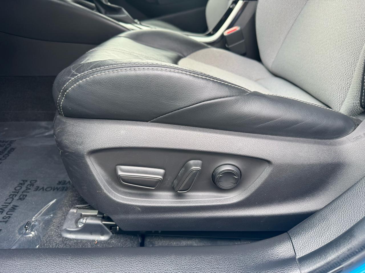 Toyota Corolla XSE Hatchback CVT 2022