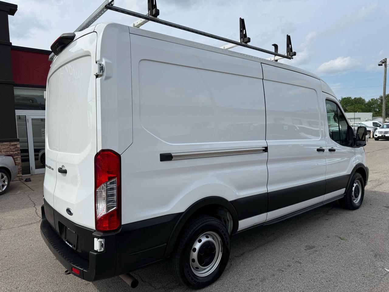 Ford Transit 250 Van Med. Roof w/Sliding Pass. 148-in. WB 2021