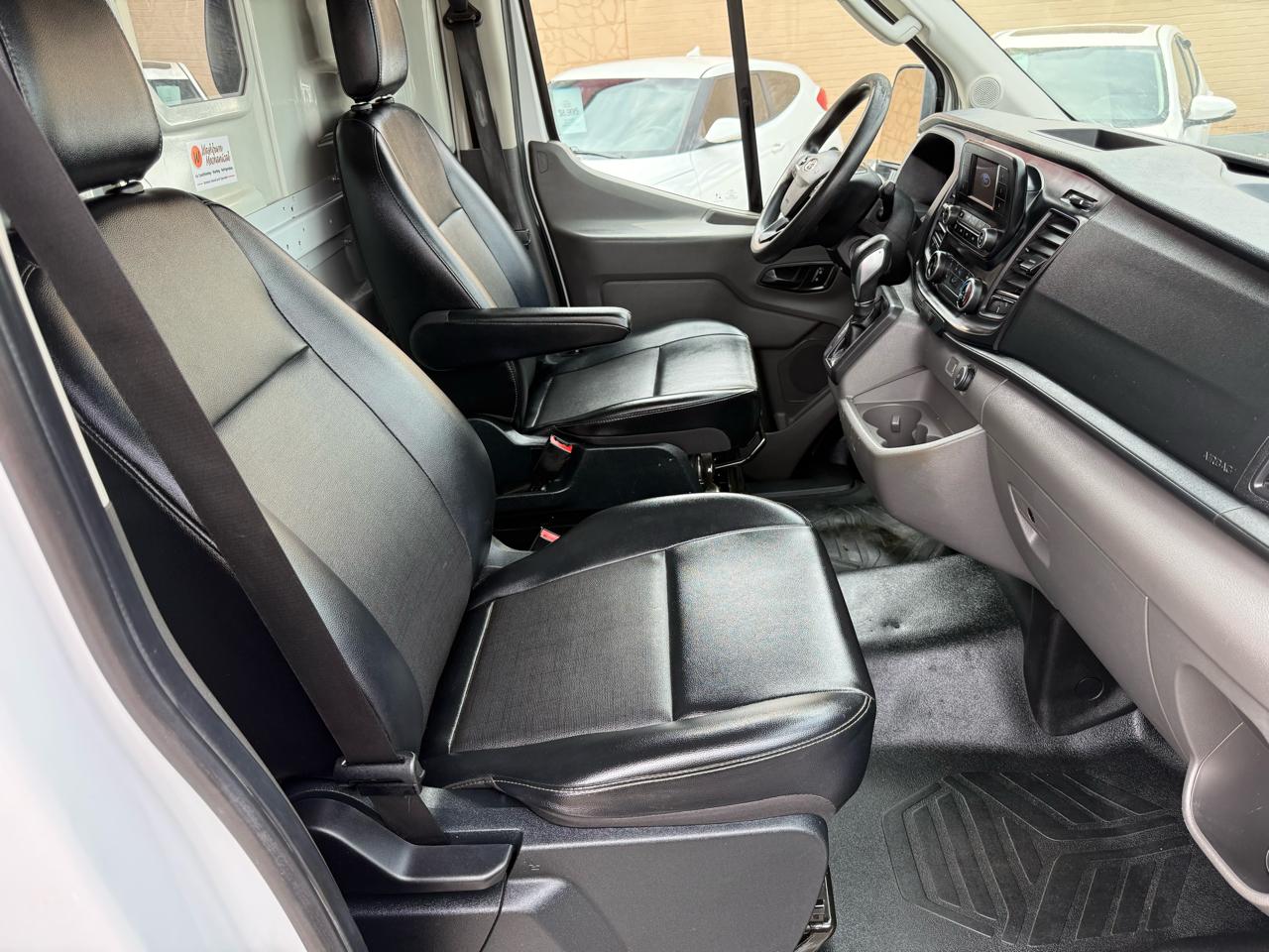 Ford Transit 250 Van Med. Roof w/Sliding Pass. 148-in. WB 2021