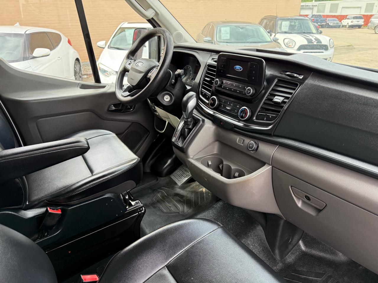 Ford Transit 250 Van Med. Roof w/Sliding Pass. 148-in. WB 2021