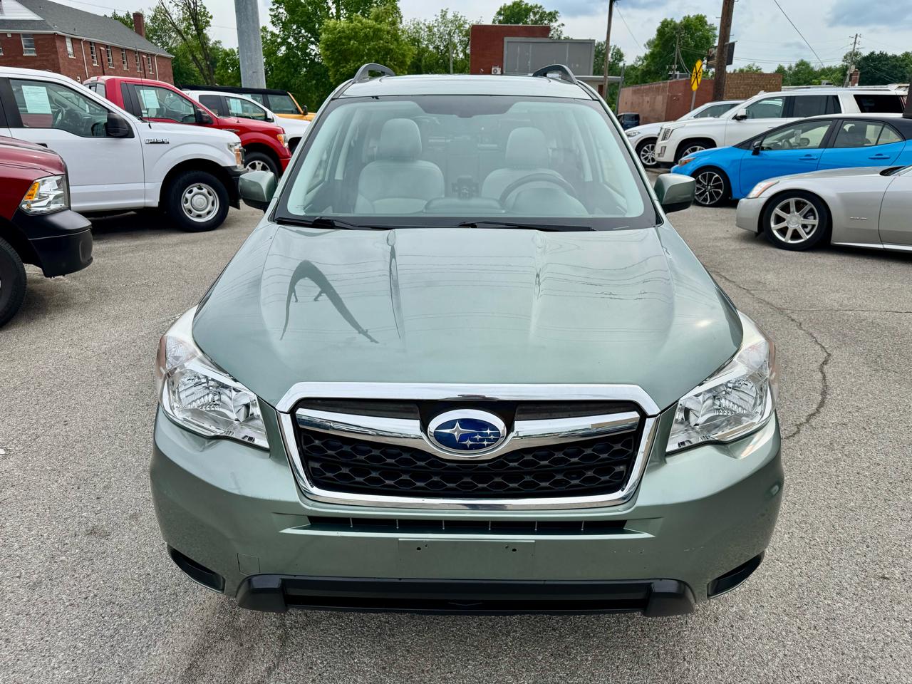 Subaru Forester 2.5i Premium PZEV CVT 2016