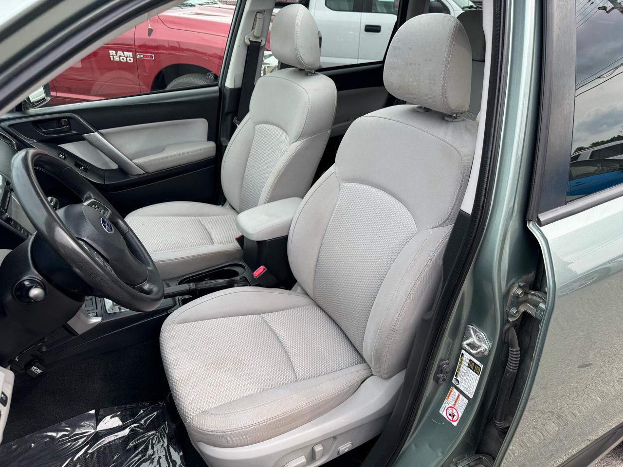 Subaru Forester 2.5i Premium PZEV CVT 2016