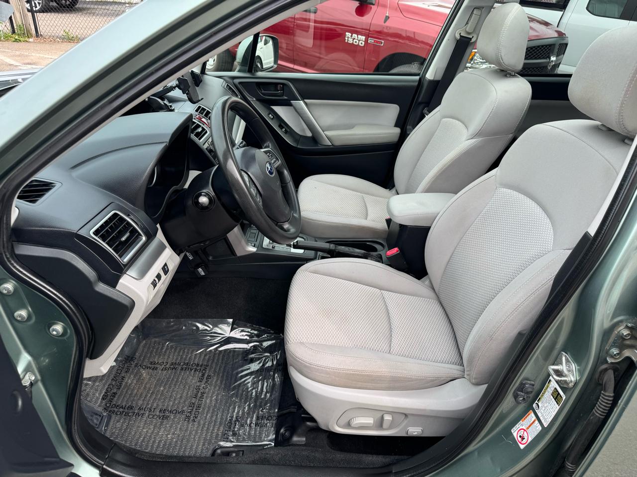 Subaru Forester 2.5i Premium PZEV CVT 2016