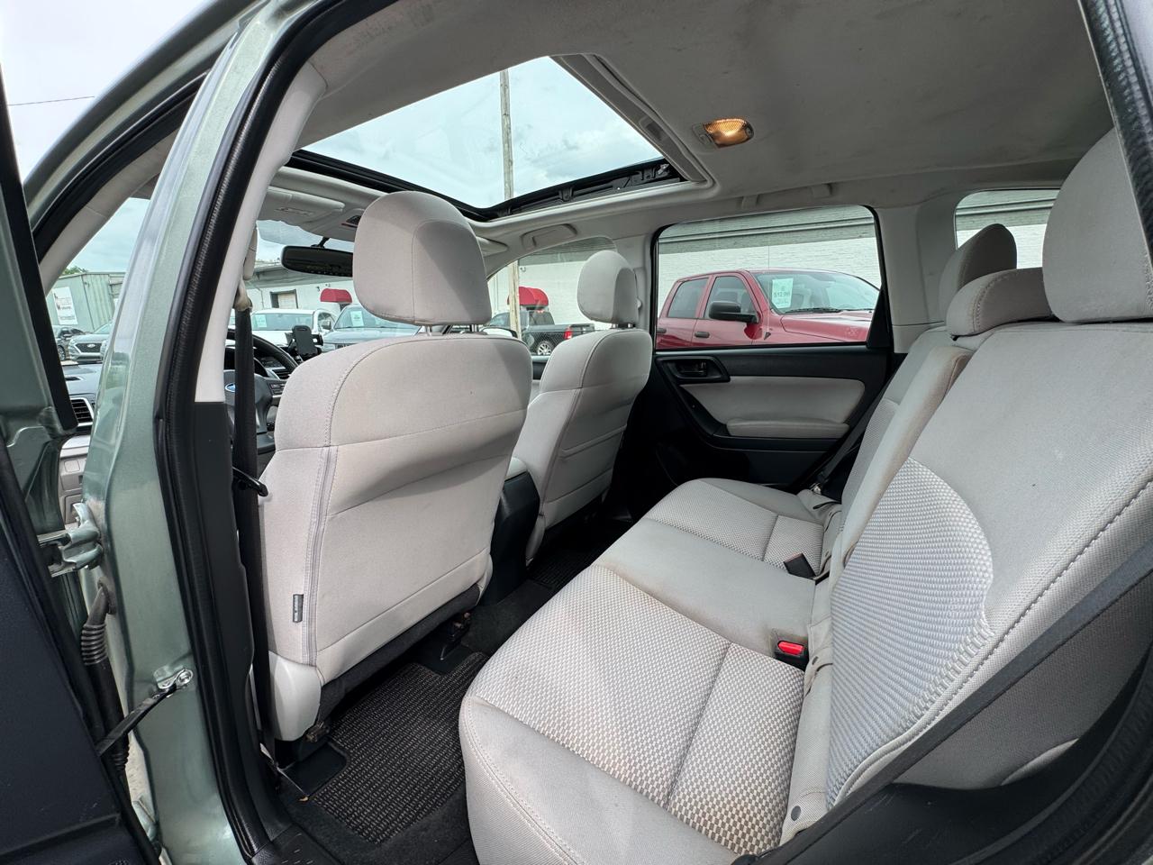 Subaru Forester 2.5i Premium PZEV CVT 2016