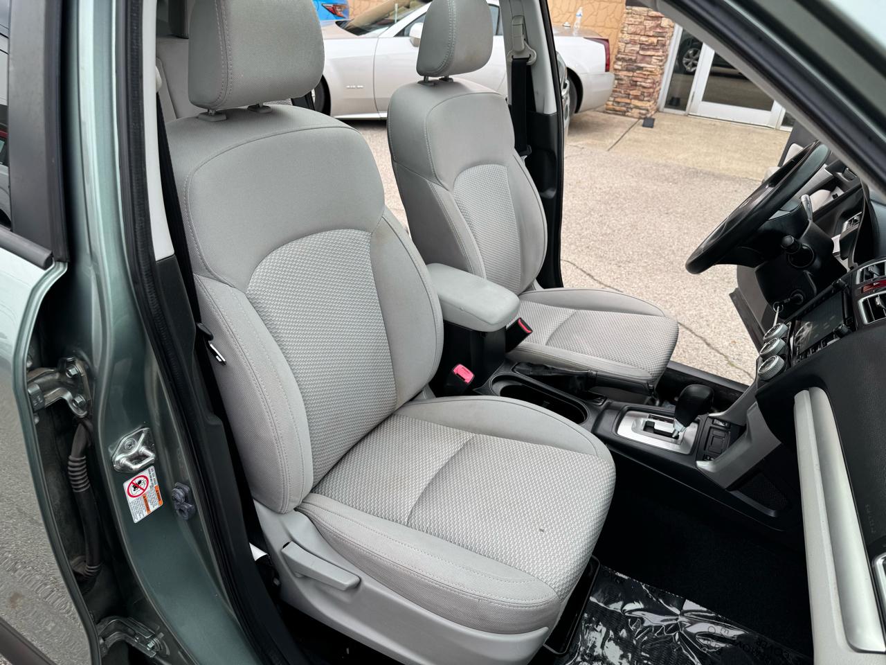 Subaru Forester 2.5i Premium PZEV CVT 2016