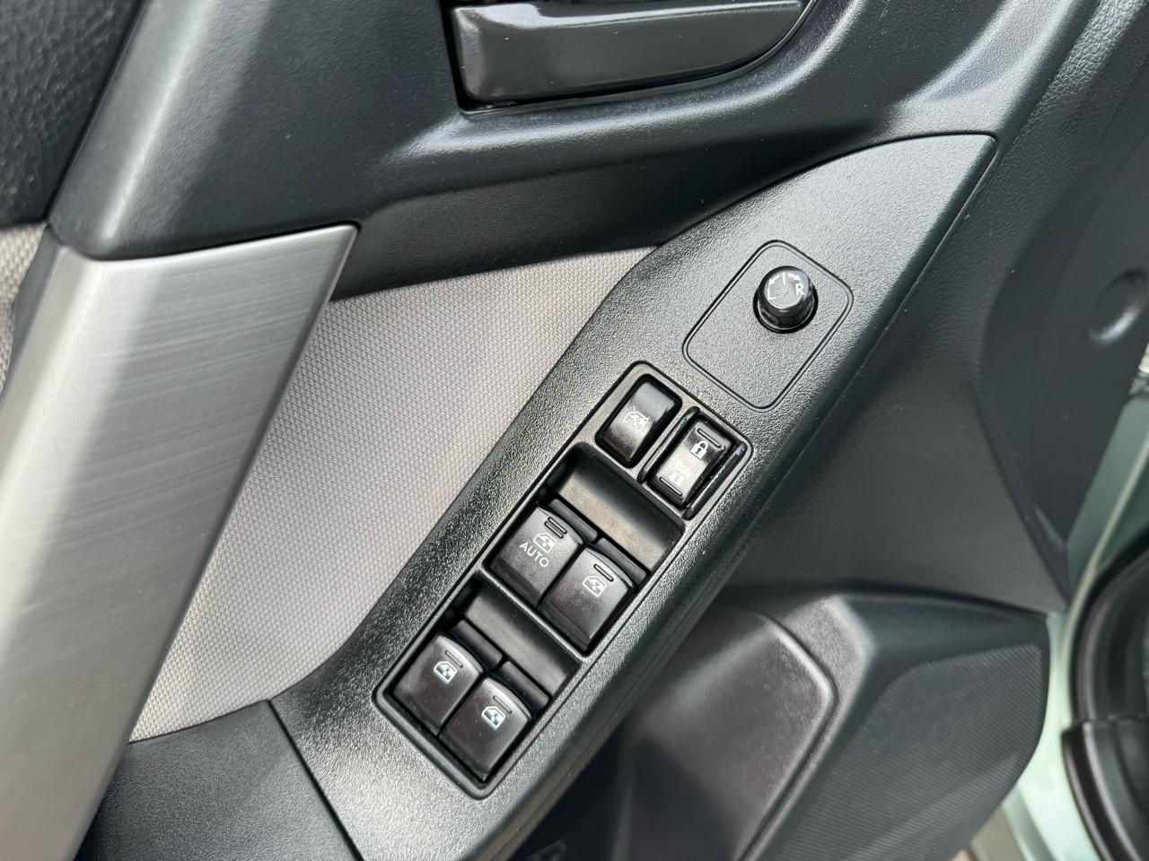 Subaru Forester 2.5i Premium PZEV CVT 2016