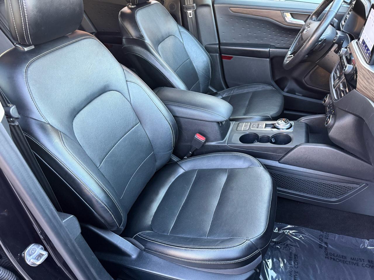 Ford Escape Titanium 4WD 2020